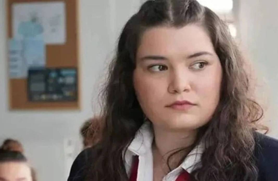 Cemre Özşişman'ın büyük değişimi beğeni yağmuruna tutuldu! 5 ayda 35 kilo vermesinin sırrı ortaya çıktı 1